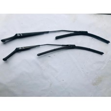 Par Braço Limpador Palheta Audi Q3  (cx 01) Esquerdo