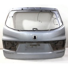 Tampa Traseira Ssangyoung Kyron 2011 Original - 01 Prateado