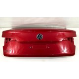 Tampa Traseira Volkswagen Jetta Gli 2022 - Detalhe Vermelho