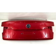 Tampa Traseira Volkswagen Jetta Gli 2022 - Detalhe Vermelho