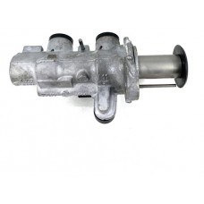 Cilindro Mestre C/ Sensor Vw Jetta Gli 2022 Original-usado