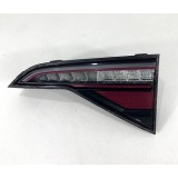 Lanterna Dir Tampa Tras Vw Jetta Gli 2022 Original (detalhe) Direito/passageiro Preto