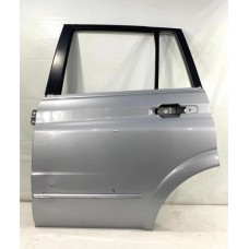 Porta Traseira Esquerda Ssangyong Kyron 2011 (detalhe) Traseira Esquerdo Prateado