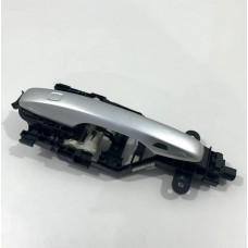 Macaneta Porta Dianteira Direita Volvo Xc60 2019 Original Prateado Dianteira/traseira